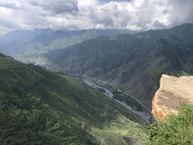Автобус| Эльбрус — не гора, а вдохновение