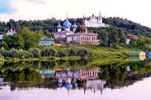 Автобус| По Волге в ритме кадрили