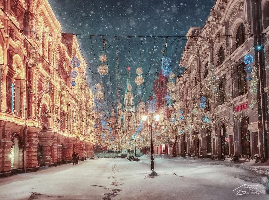 Московские мгновения: блеск праздника, дыхание истории, полёт мечты