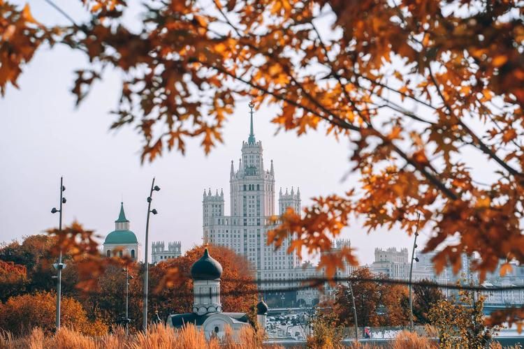 Мелодия московских улиц: прогулка по любимым местам 6 дней