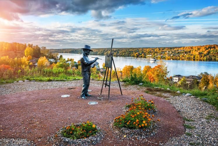 Путь по ивановским миниатюрам: путешествие в атмосфере традиций и искусства