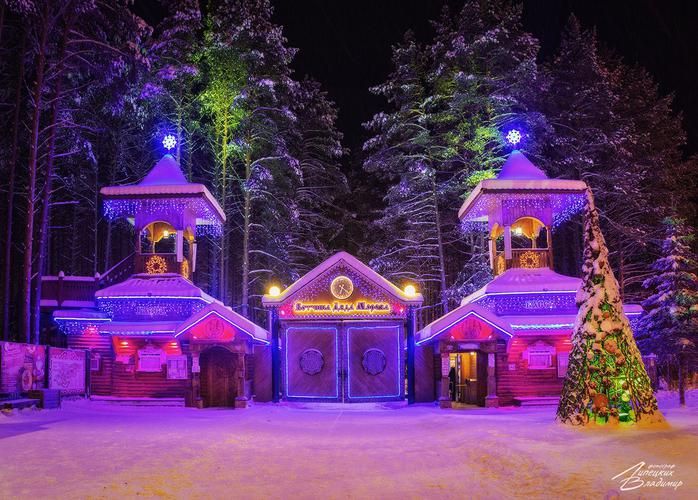 Новогодние эмоции: счастье, радость и волшебство в каждом шаге