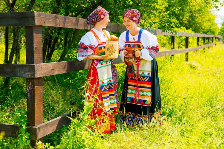 Автобус| Границы и святыни: история Псковской земли