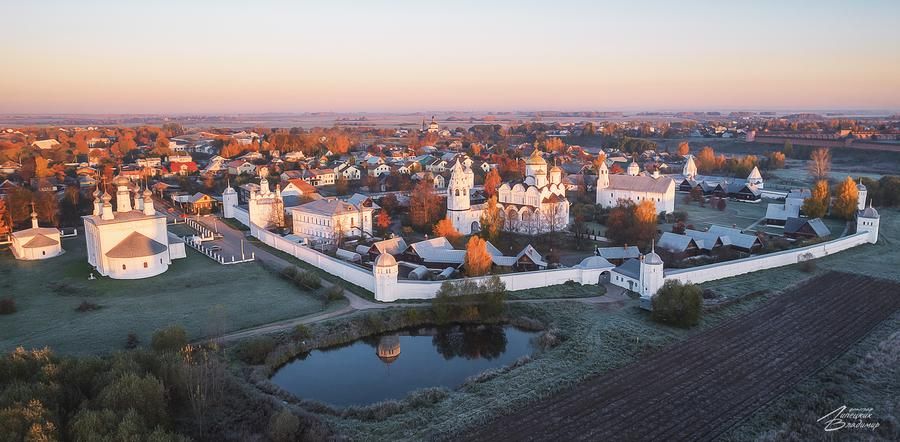 Россия в кольце золота: маршрут легенд и традиций