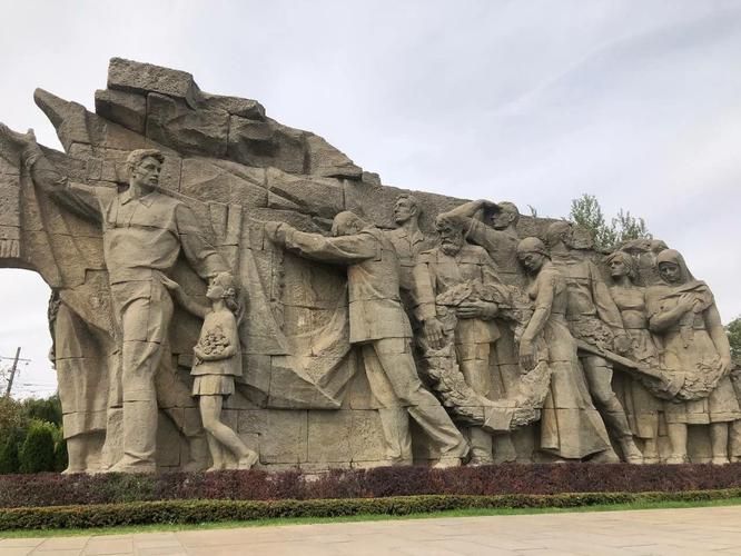 Автобус| Солнце Геленджика и величие Волгограда: путешествие из Урала